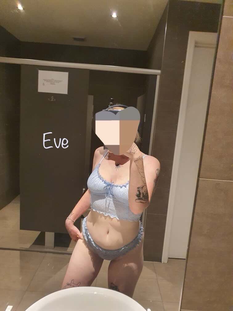 eve new photo in bathroom