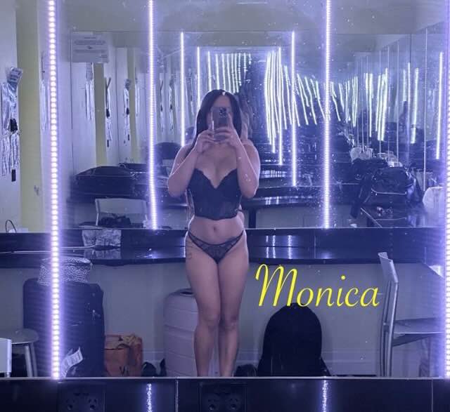 Monica in the dressing room