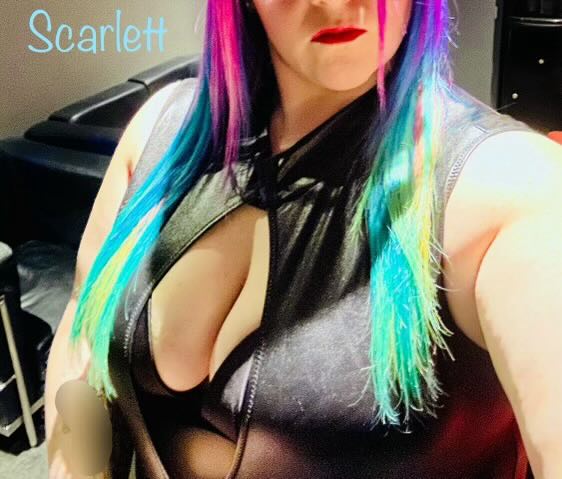 Scarlett selfie