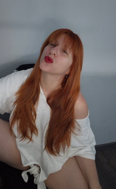Sophia kissing